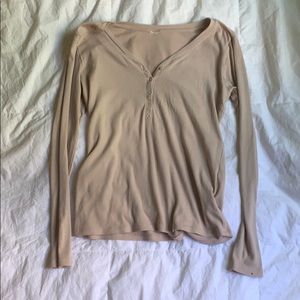 Pink ribbed long sleeve v neck with buttons